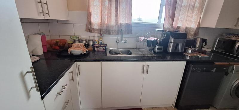 To Let 1 Bedroom Property for Rent in Somerset West Western Cape